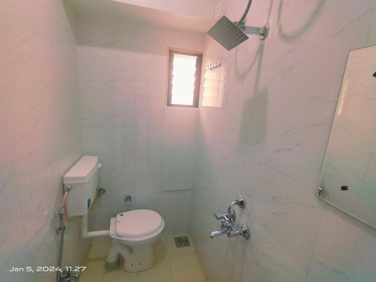 Amrit Guest House プネ エクステリア 写真