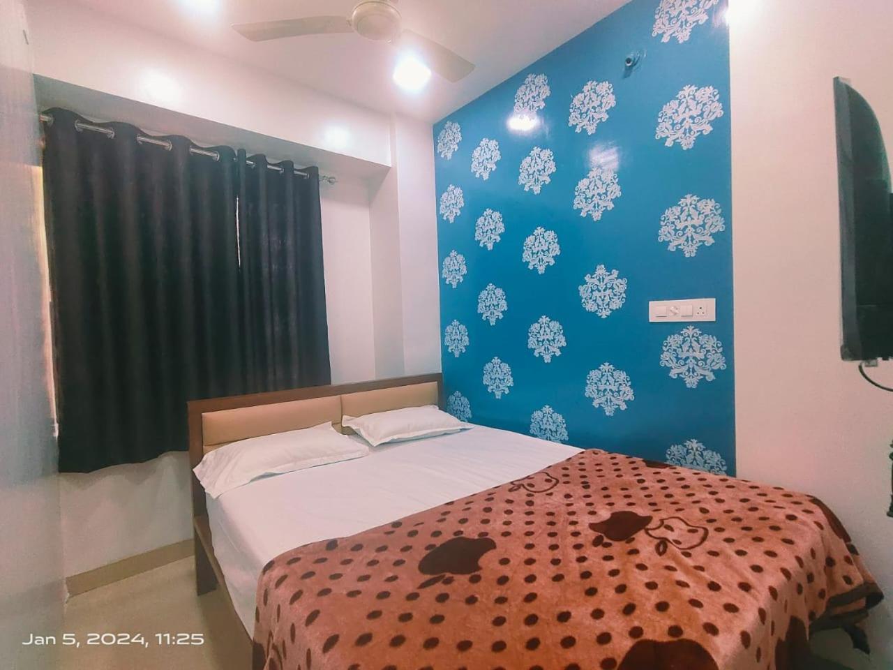Amrit Guest House プネ エクステリア 写真
